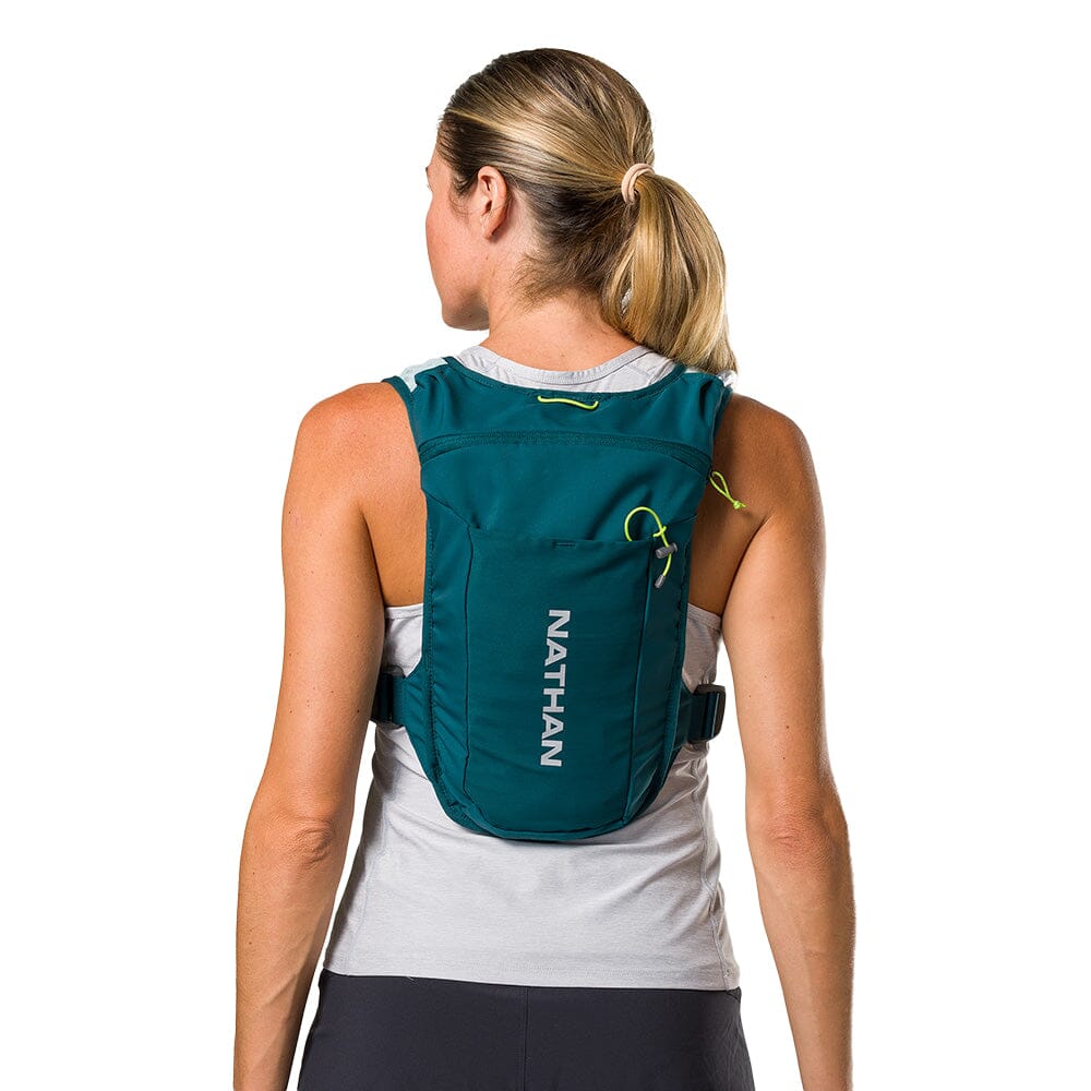 Nathan QuickStart 3.0 4 Liter Hydration Pack - BlackToe Running#colour_deep-teal-reflective-silver