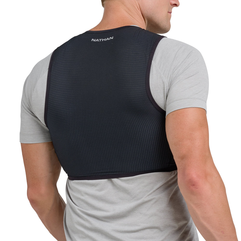 Nathan AeroZip 1 Liter Hydration Vest - BlackToe Running