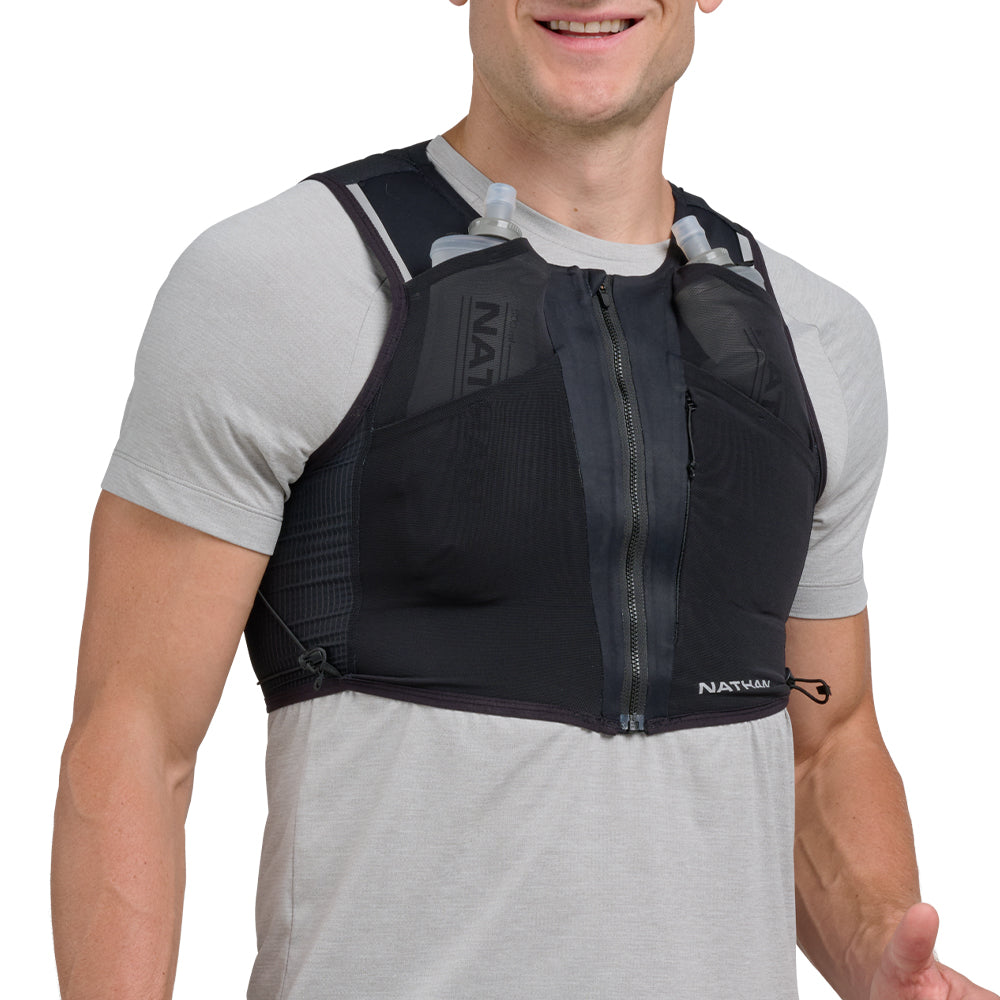 Nathan AeroZip 1 Liter Hydration Vest - BlackToe Running