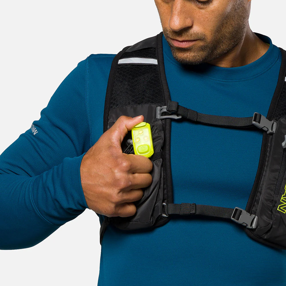 Nathan StrobeLight 2.0 Safety LED Light Clip - BlackToe Running#colour_safety-yellow