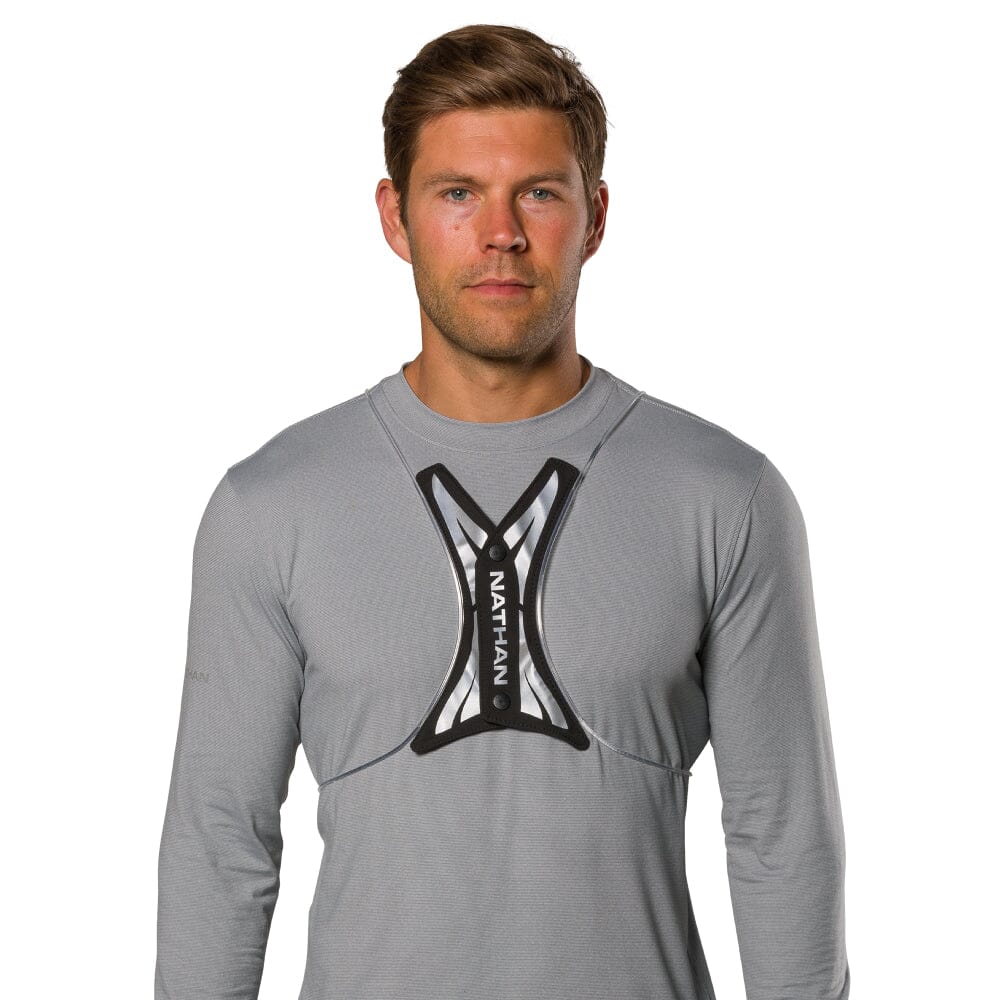 Nathan Hypernight Laser Light Vest - BlackToe Running#colour_black