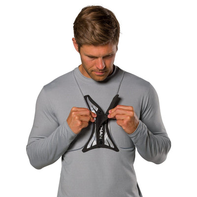 Nathan Hypernight Laser Light Vest - BlackToe Running#colour_black