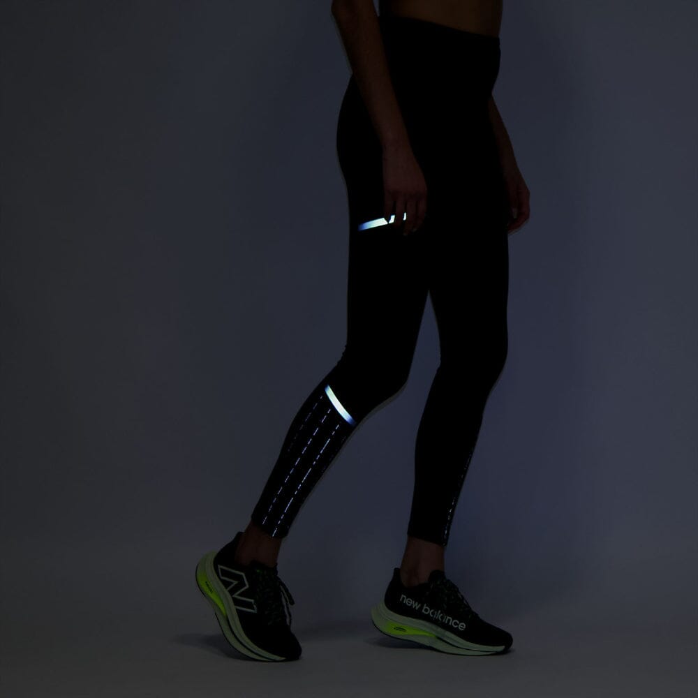 New Balance Women's Impact Run Luminous Heat Tight - BlackToe Running#colour_black