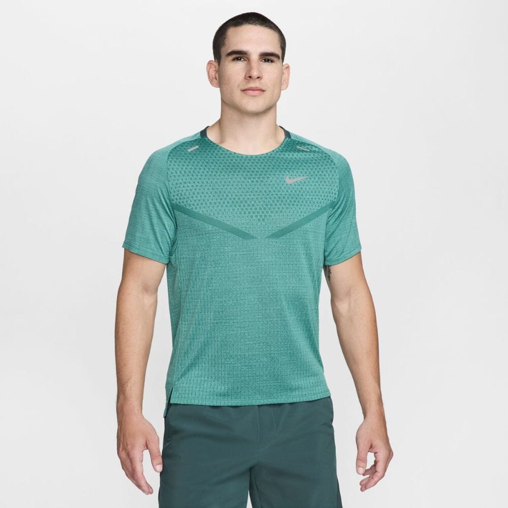 Nike Men's Dri-FIT ADV Techknit Ultra Short Sleeve – BlackToe