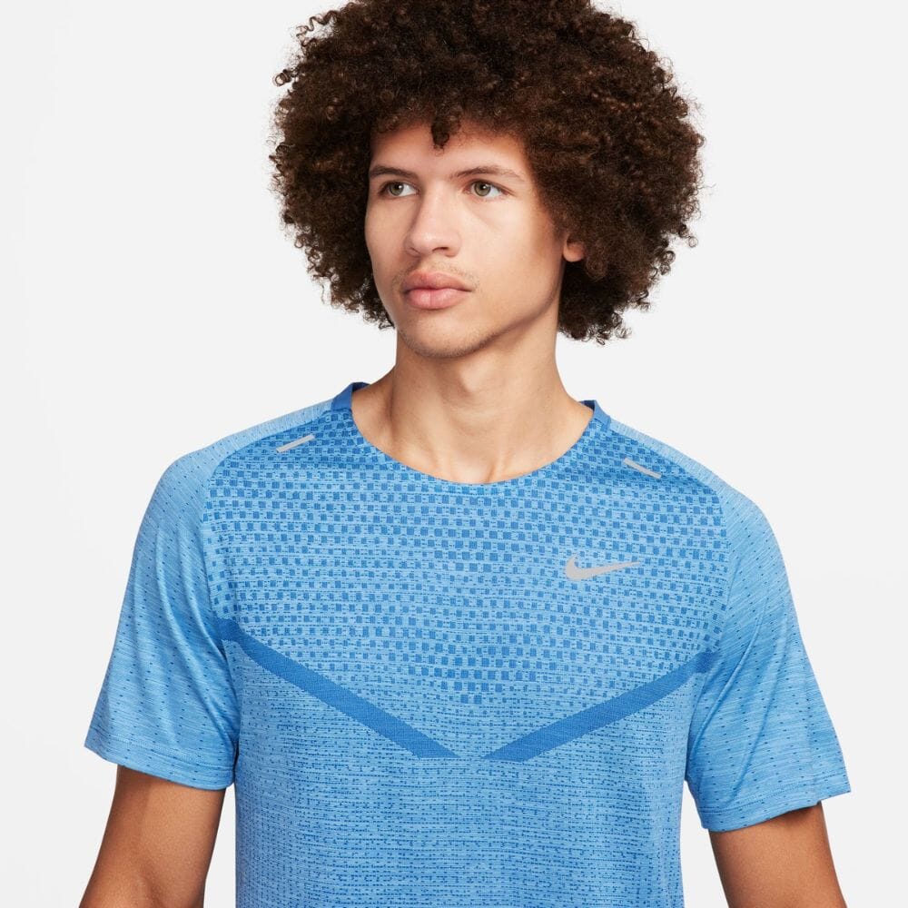 Nike Men's Dri-FIT ADV Techknit Ultra Short Sleeve Men's Tops - BlackToe Running#colour_star-blue-reflective-silver