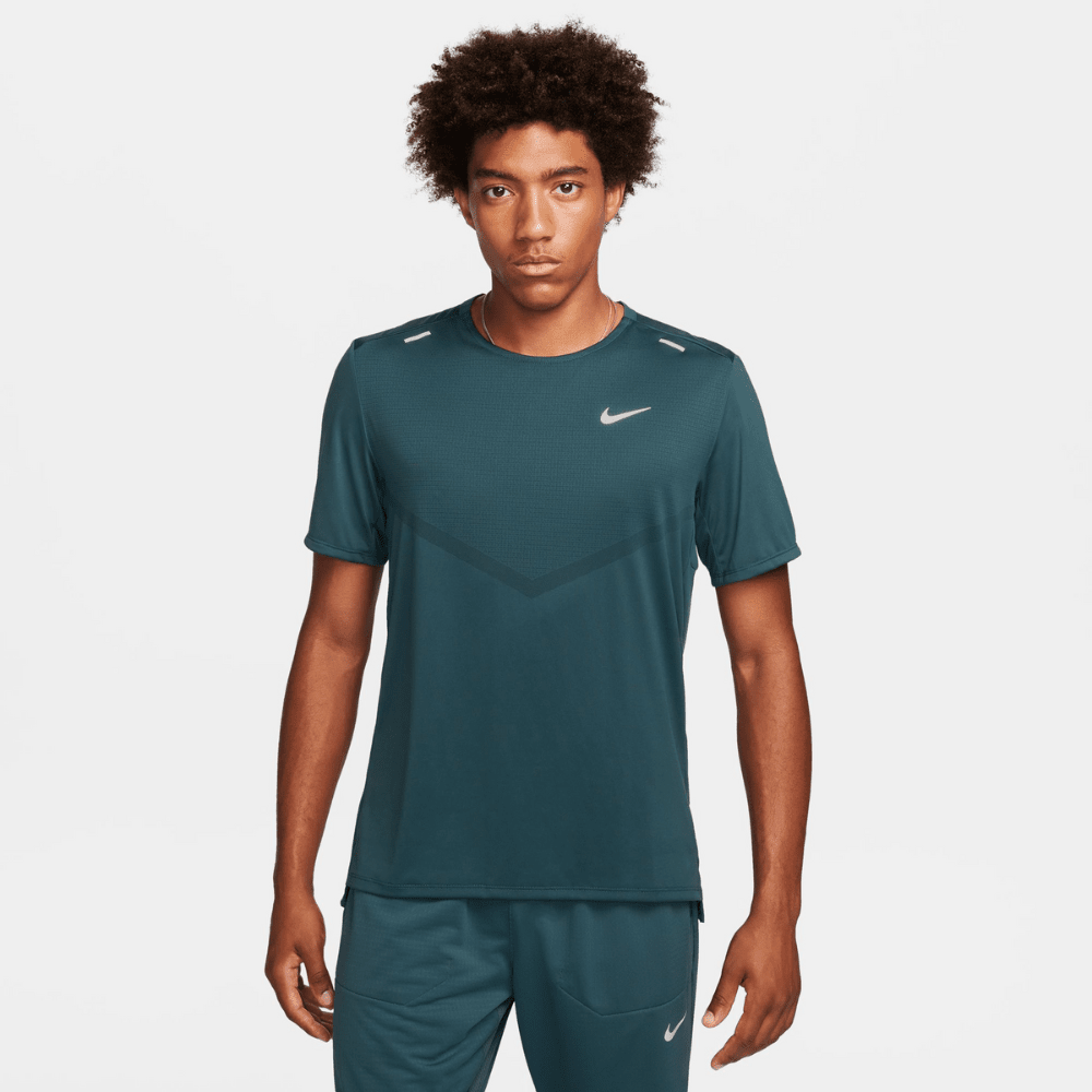 Nike Rise 365 Men's Dri-FIT Short-Sleeve Running Top Men's Top - BlackToe Running#colour_deep-jungle-reflective-silver