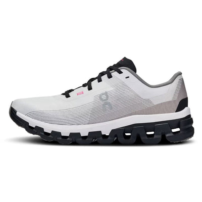 On Running Women's Cloudflow 4 Distance - BlackToe Running#colour_white-black