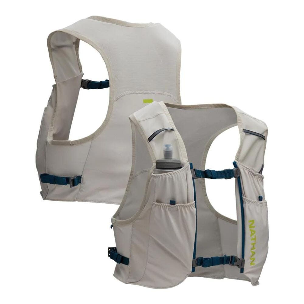 Nathan Pinnacle FeatherLite 1.5 Liter Hydration Vest - BlackToe running