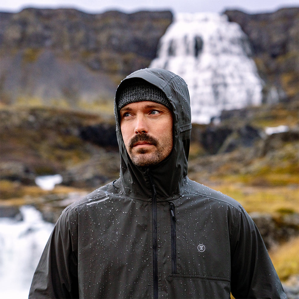Roark Men's Shield Rain Jacket - BlackToe Running#colour_onyx