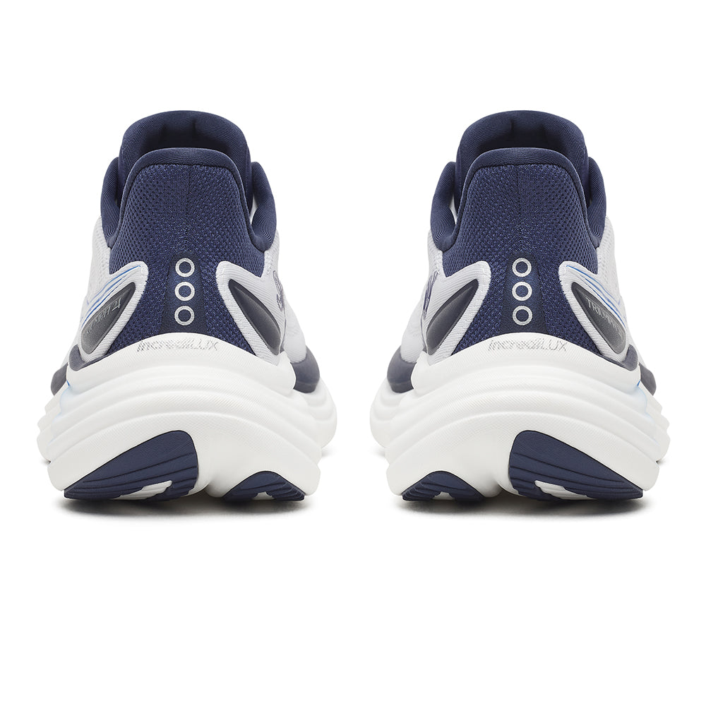Saucony Men’s Triumph 24 - BlackToe Running