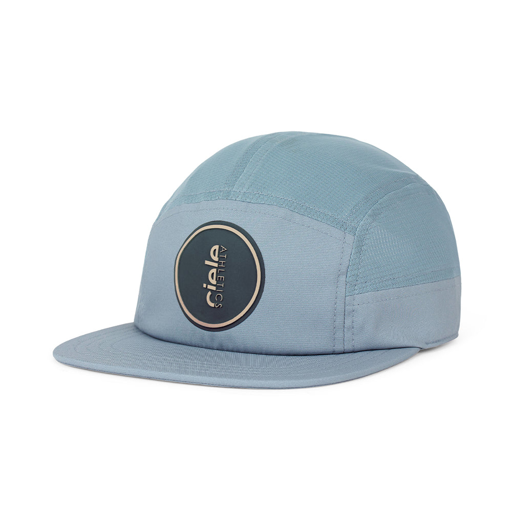 Ciele GOCap Comp Century - BlackToe Running#colour_ninety-chambray