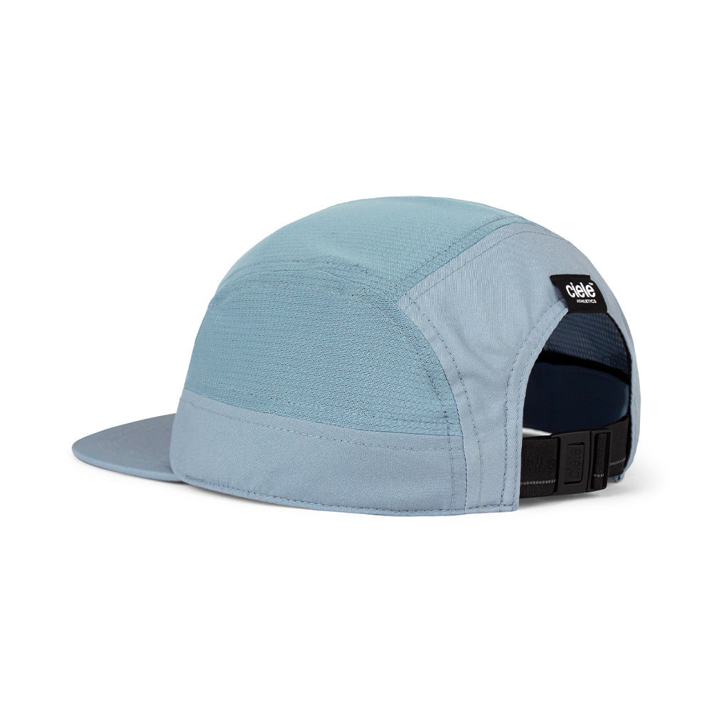 Ciele GOCap Comp Century - BlackToe Running#colour_ninety-chambray