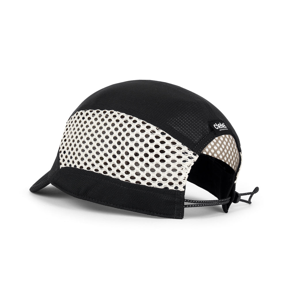 Ciele FSTCap SC Short Brim EQ Iconic Bar SL - BlackToe Running