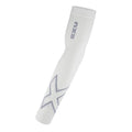 2XU Flex Compression Arm Sleeves - BlackToe Running#colour_white-grey