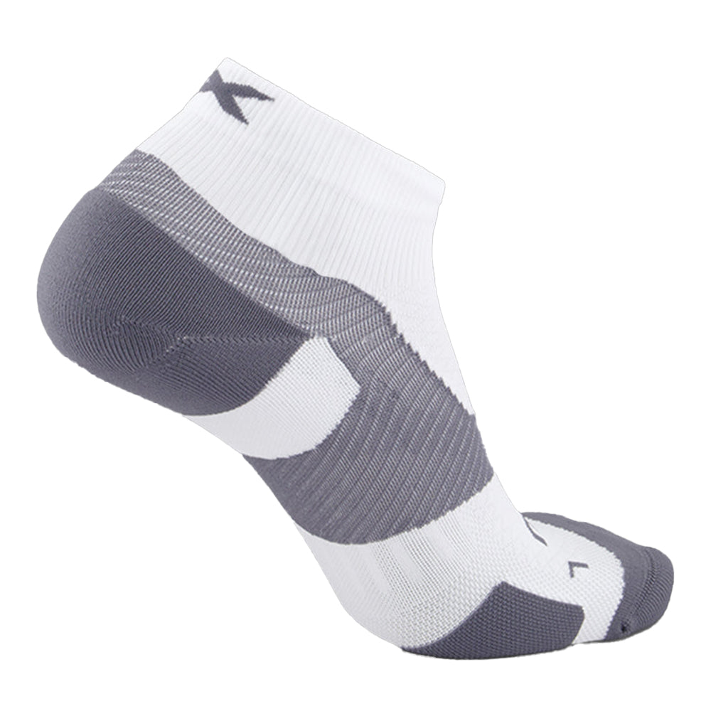 2XU Vectr Light Cushion 1/4 Crew Compression Socks - BlackToe Running