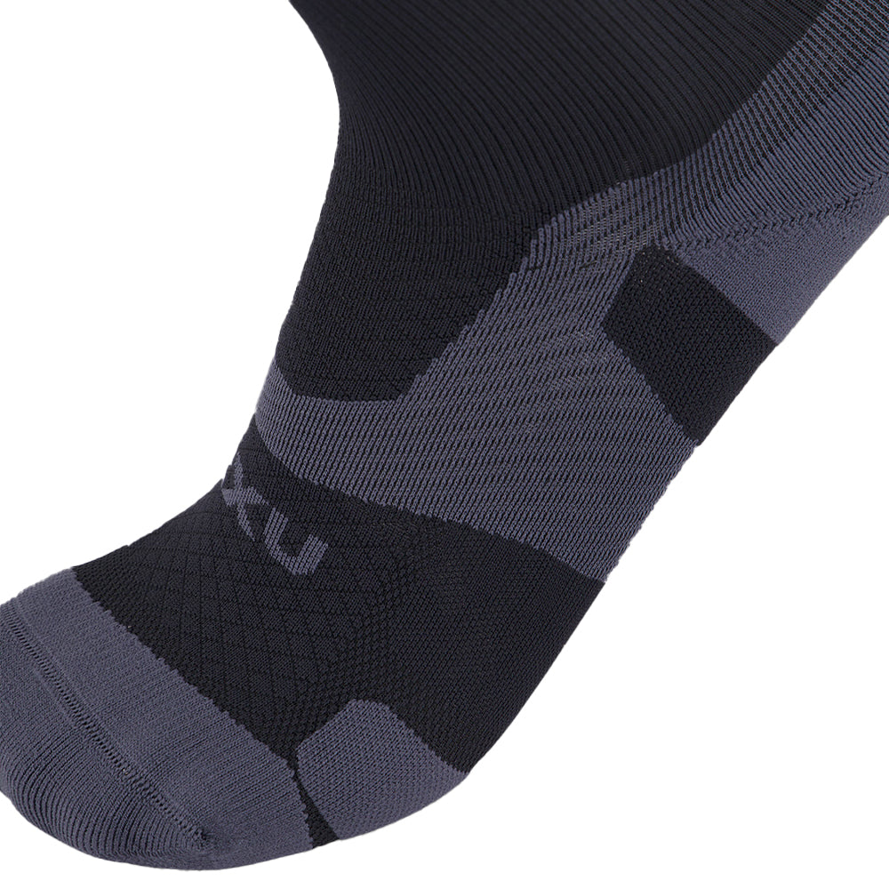 2XU Vectr Light Cushion Crew Socks - BlackToe Running#colour_black-titanium