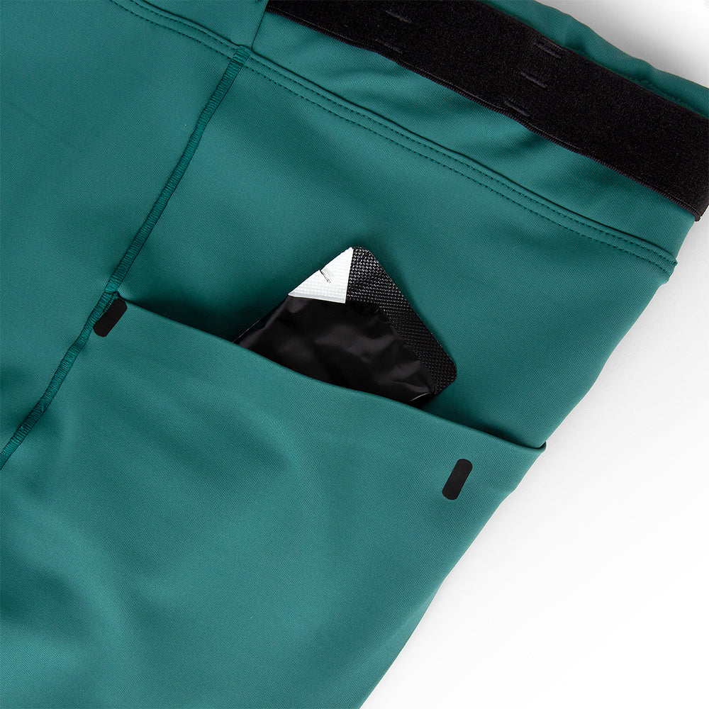 Ciele Women's FSTTight 7" Short - BlackToe Running#colour_dark-harbor