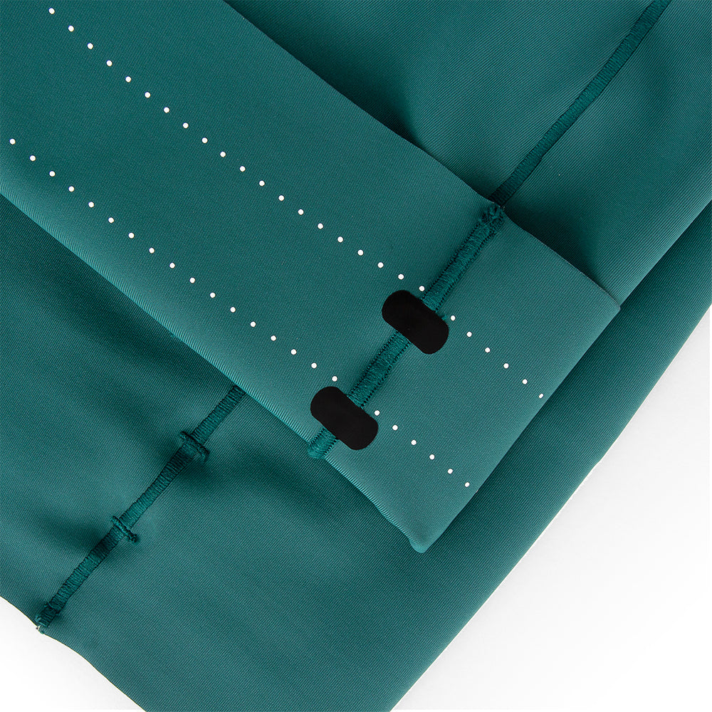 Ciele Women's FSTTight 7" Short - BlackToe Running#colour_dark-harbor