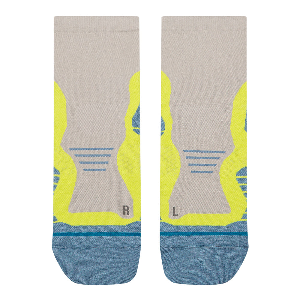 Stance Women's Pace Light Cushion Quarter Socks - BlackToe Running
