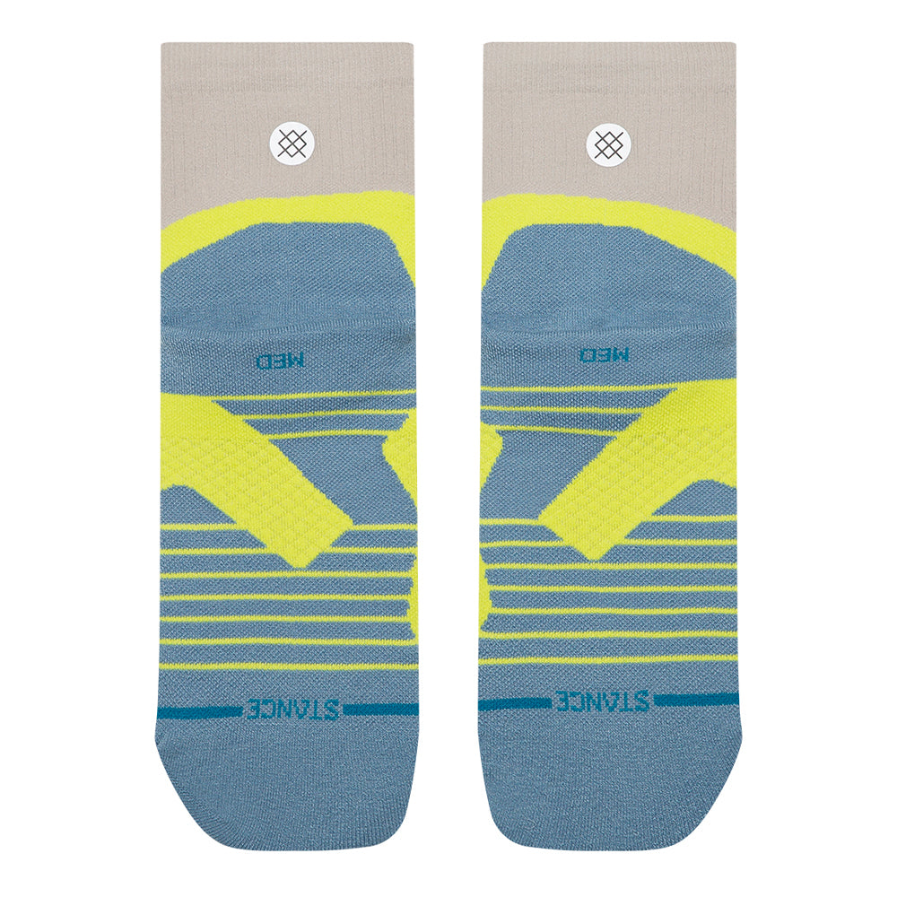 Stance Women's Pace Light Cushion Quarter Socks - BlackToe Running