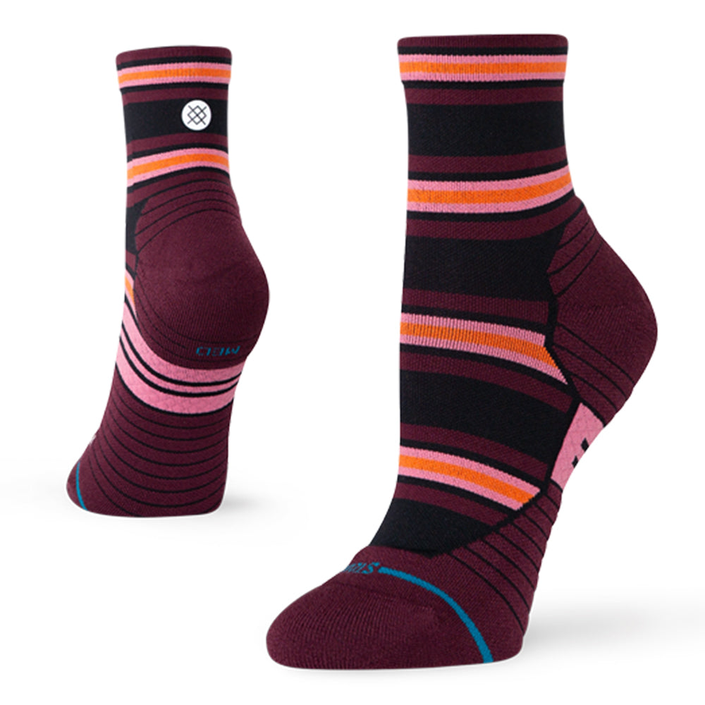Stance Women's Wayfarer Light Cushion Quarter Socks - BlackToe Running