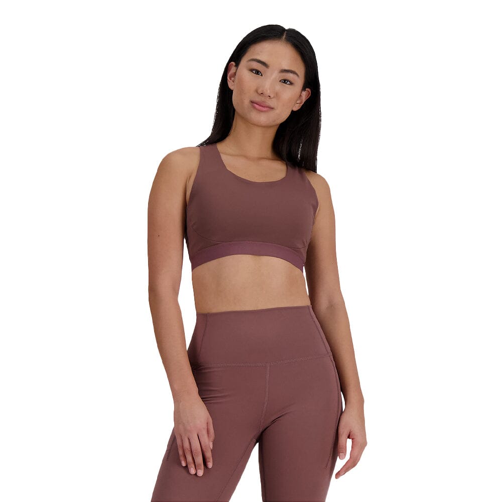 New Balance Women's Sleek Pocket Medium Support Bra - BlackToe Running