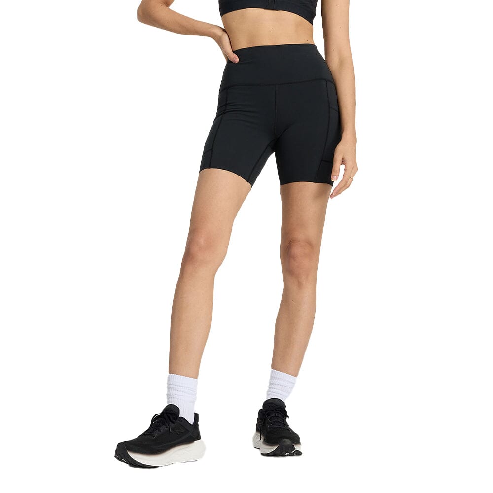 New Balance Women's Sleek Pocket High Rise Short 6" - BlackToe Running