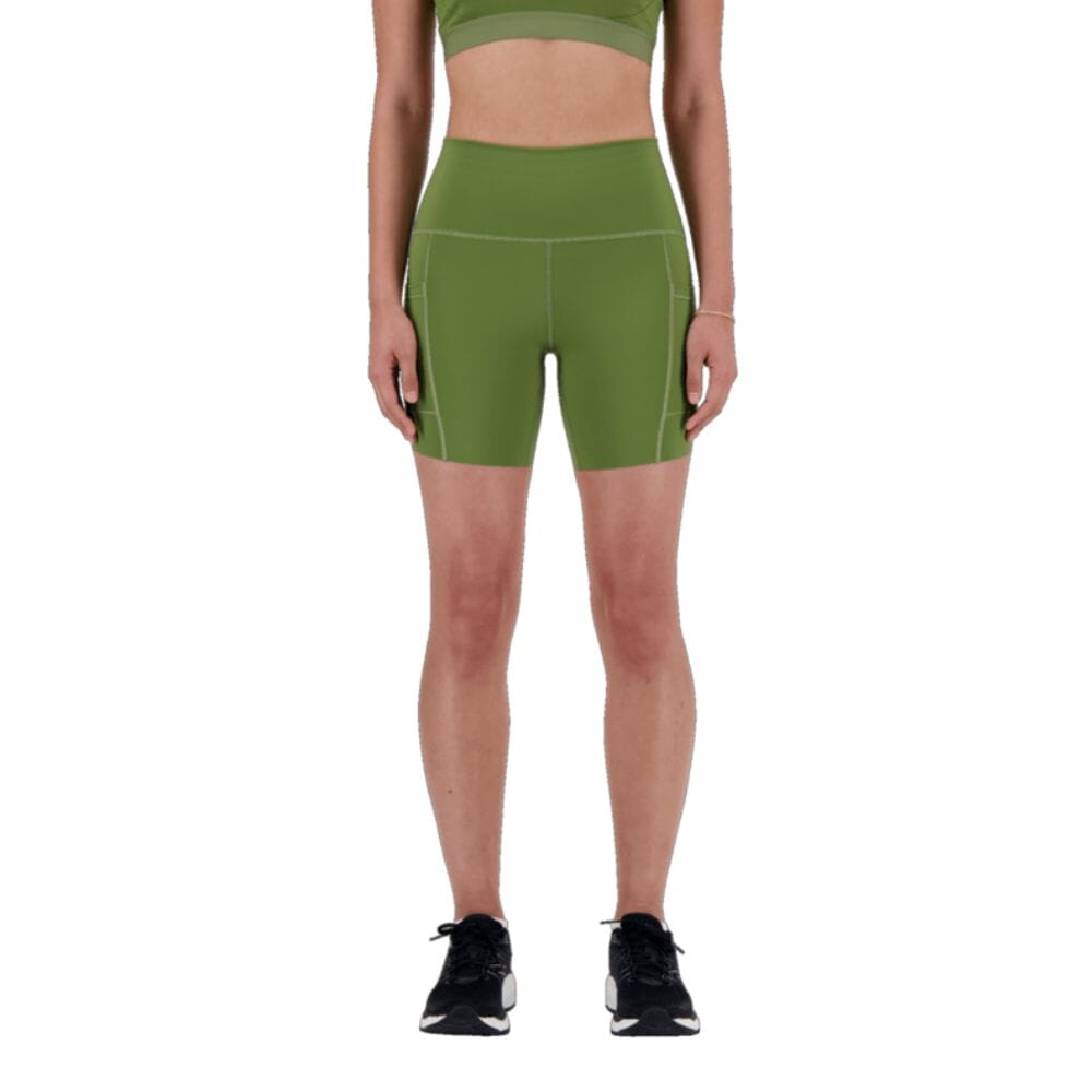 New Balance Women's Sleek Pocket High Rise Short 6" - BlackToe Running
