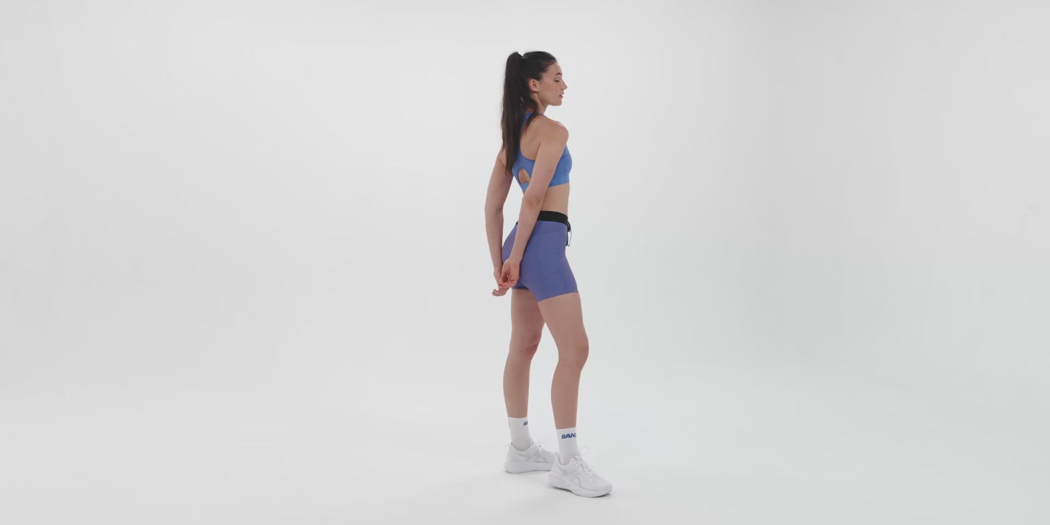 Bandit Running Women's STAMINA™ Scoop Neck Run Bra - BlackToe Running#colour_deep-peri-blue