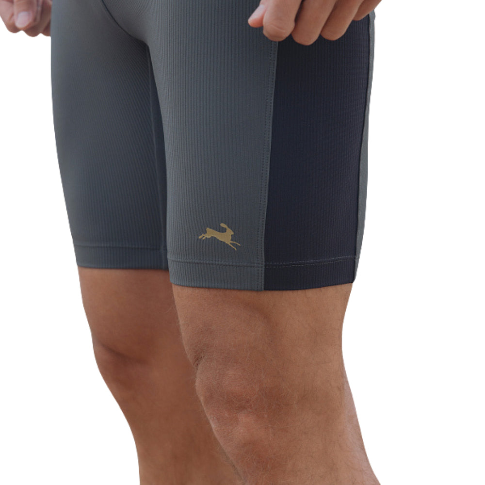 Tracksmith Twilight Half Tights - Lined - BlackToe Running#colour_urban-black