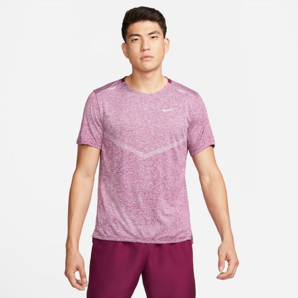 Nike Men's Rise 365 Short Sleeve - BlackToe Running#colour_sangria-htr-reflective-silver