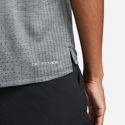 Nike Men's Dri-FIT ADV Techknit Ultra Short Sleeve Men's Tops - BlackToe Running#colour_black-smoke-grey-reflective-silver