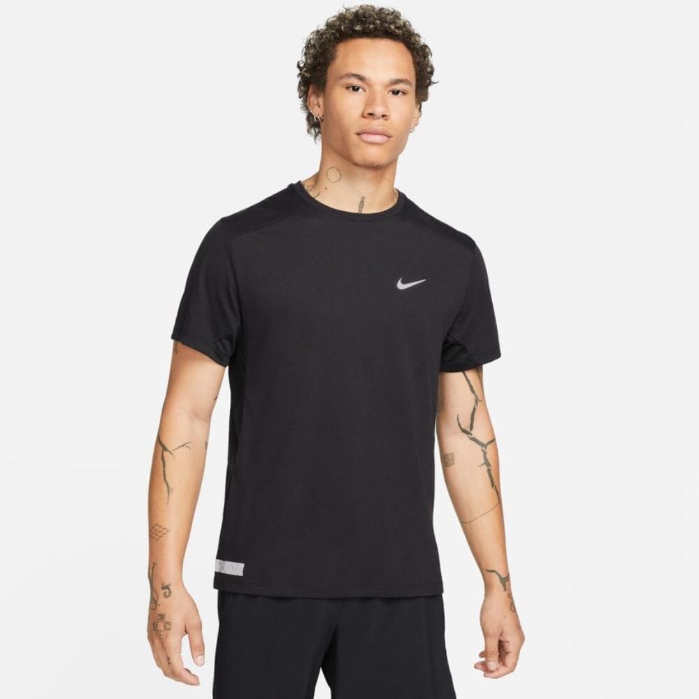 Nike Men's Dri-FIT Run Division Rise 365 Short Sleeve Top - BlackToe Running#colour_black-reflective-silver
