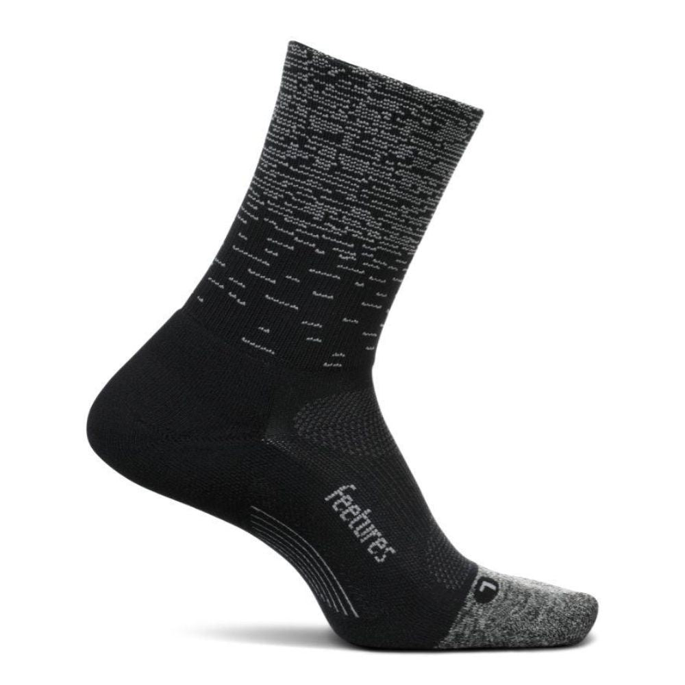 Feetures Elite Light Cushion Mini Crew Socks - BlackToe Running#colour_black-static