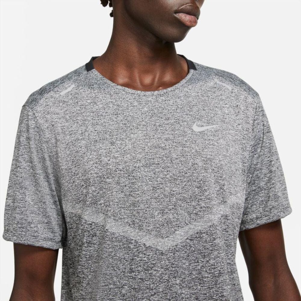 Nike Men's Rise 365 Short Sleeve Men's Tops - BlackToe Running#colour_reflective-silver-grey