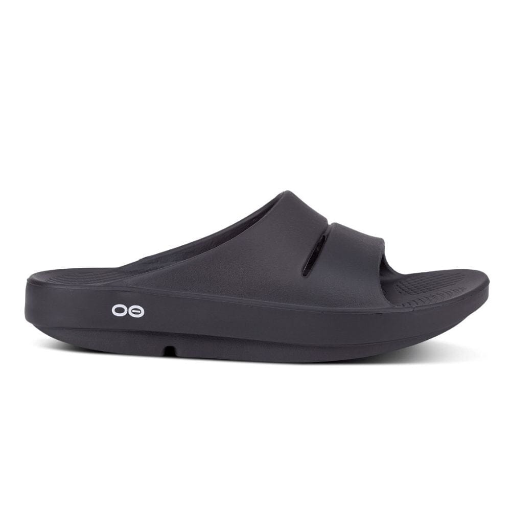 Oofos Ooahh Slide Sandal - BlackToe Running#colour_black