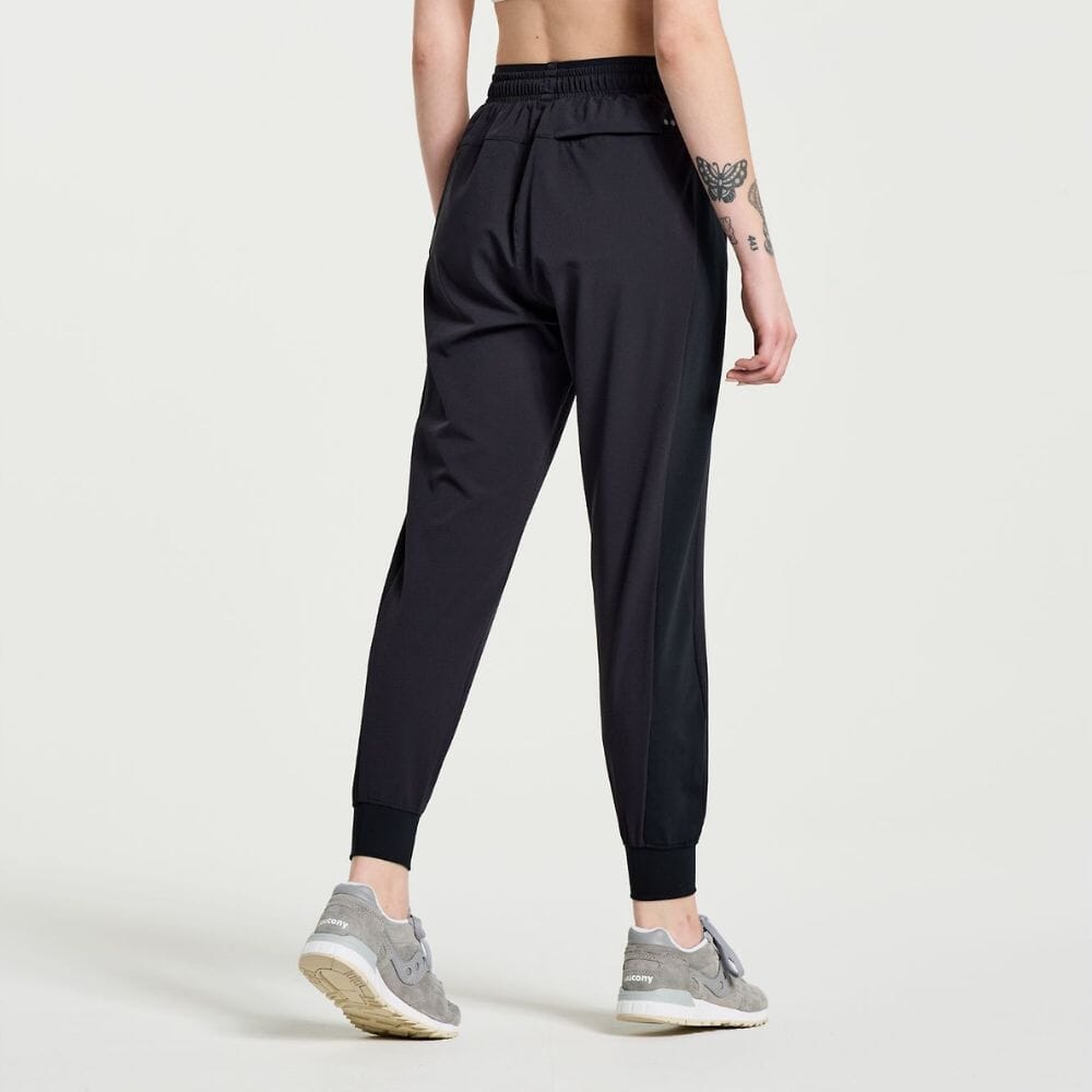 Saucony Women's Boston Woven Cuffed Pant Women's Bottoms - BlackToe Running