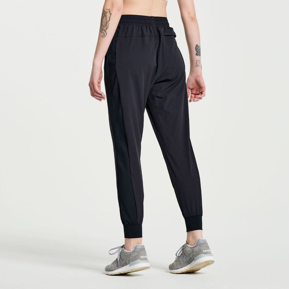 Saucony Women's Boston Woven Cuffed Pant Women's Bottoms - BlackToe Running
