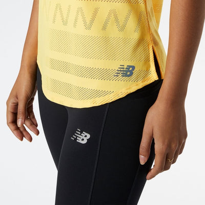 New Balance Women's Q Speed Jacquard Tank - BlackToe Running#colour_vibrant-apricot