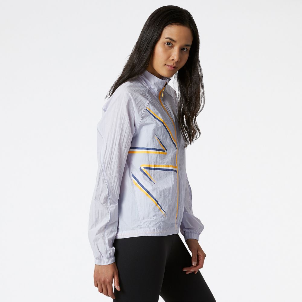 New Balance Women's Printed Impact Run Light Pack Jacket Women's Tops - BlackToe Running#colour_libra