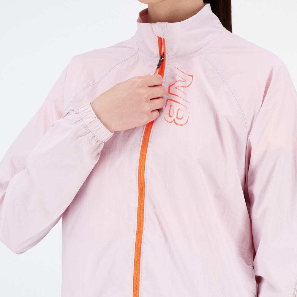 New Balance Women's Printed Impact Run Light Pack Jacket Women's Tops - BlackToe Running#colour_stone-pink