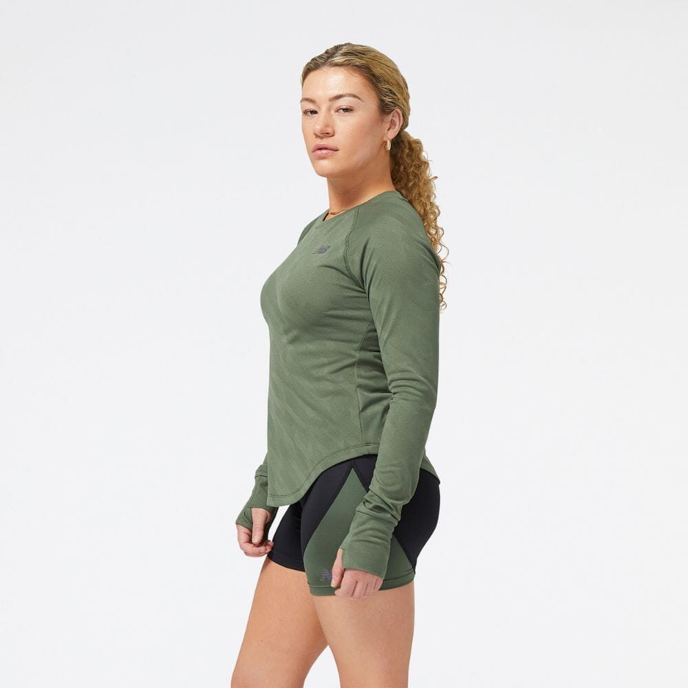New Balance Women's Q Speed Jacquard Long Sleeve Women's Tops - BlackToe Running#colour_deep-olive-green