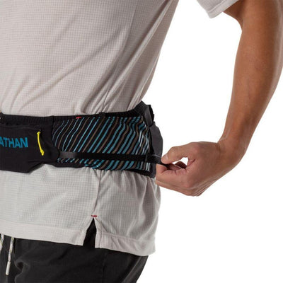 Nathan Pinnacle Belt Hydration Systems - BlackToe Running#colour_black-blue-me-away