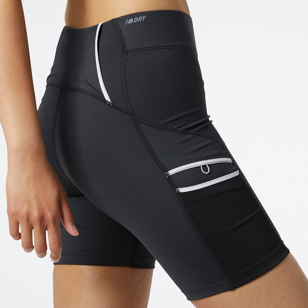 New Balance Women'Q Speed Utility Fitted Short - BlackToe Running#colour_black